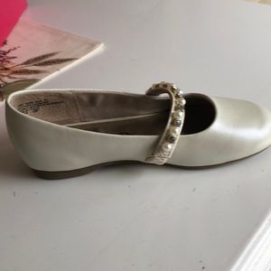 Girls Nina Shoes- brand new
